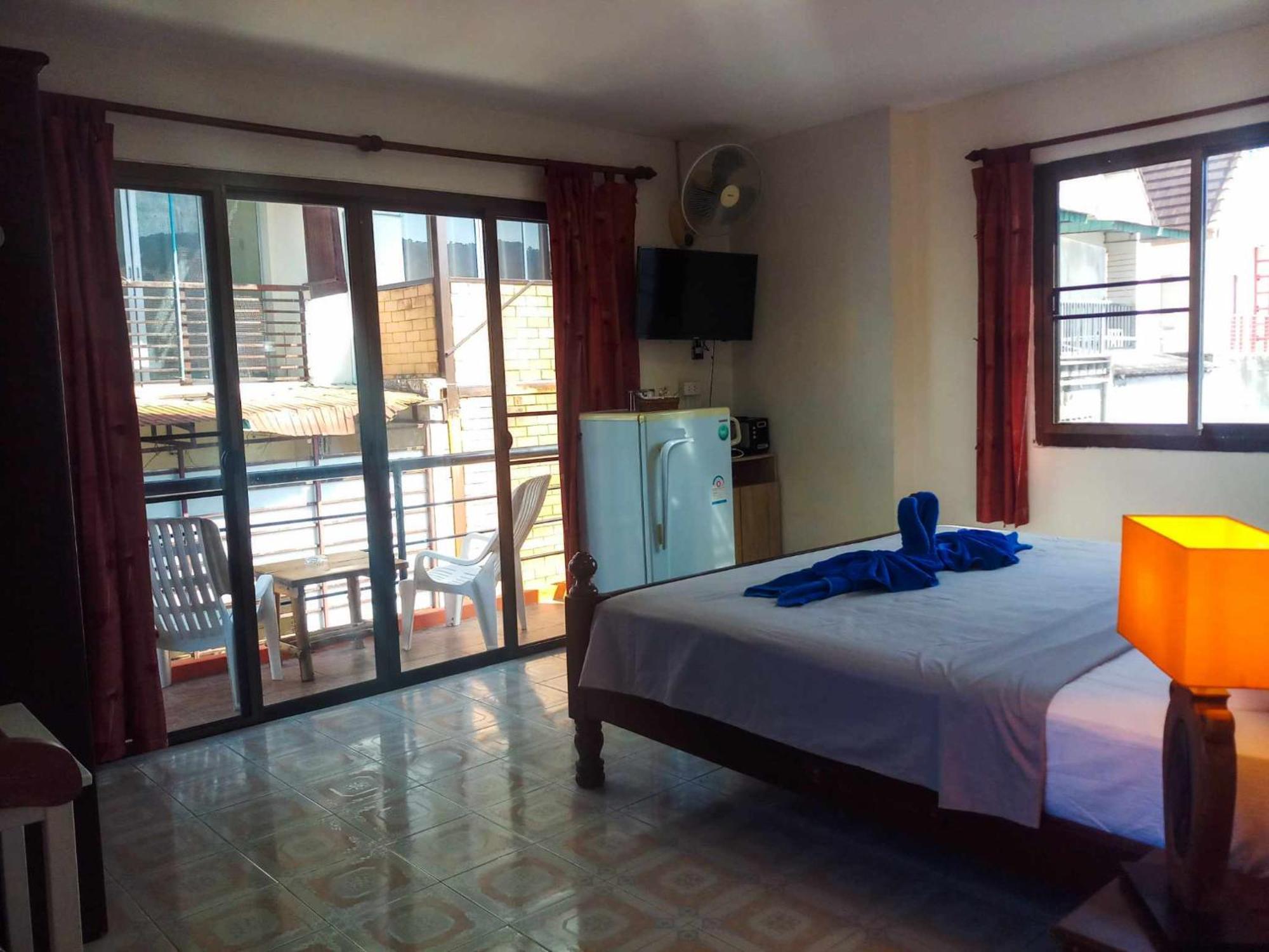Kata Lina Guesthouse 外观 照片