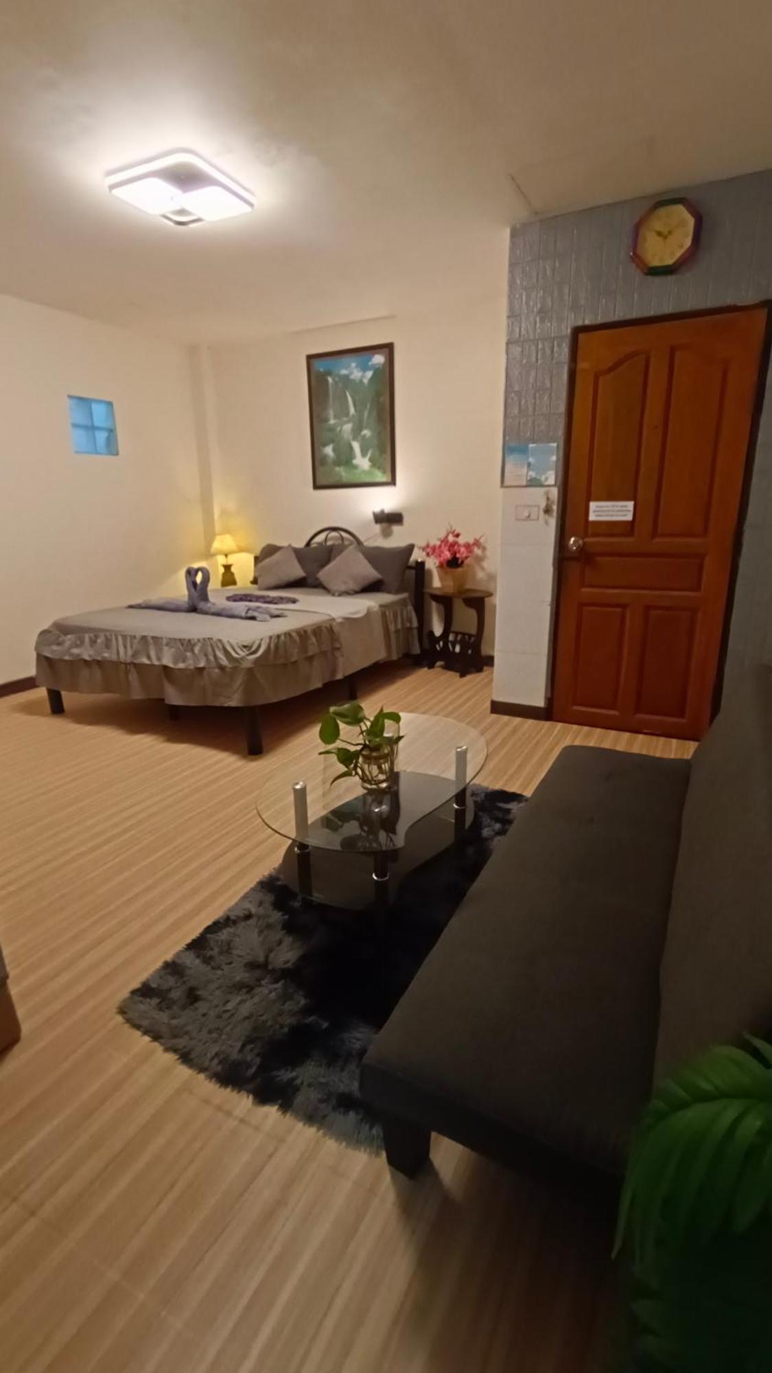 Kata Lina Guesthouse 外观 照片